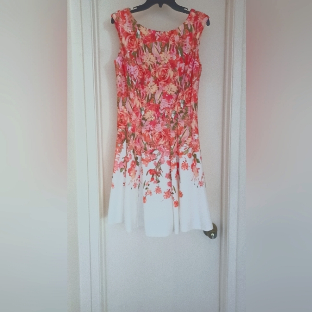 ❤️🌼NWOT Danny and Nicole Coral Floral Dress in Size 10, Party, Wedding,